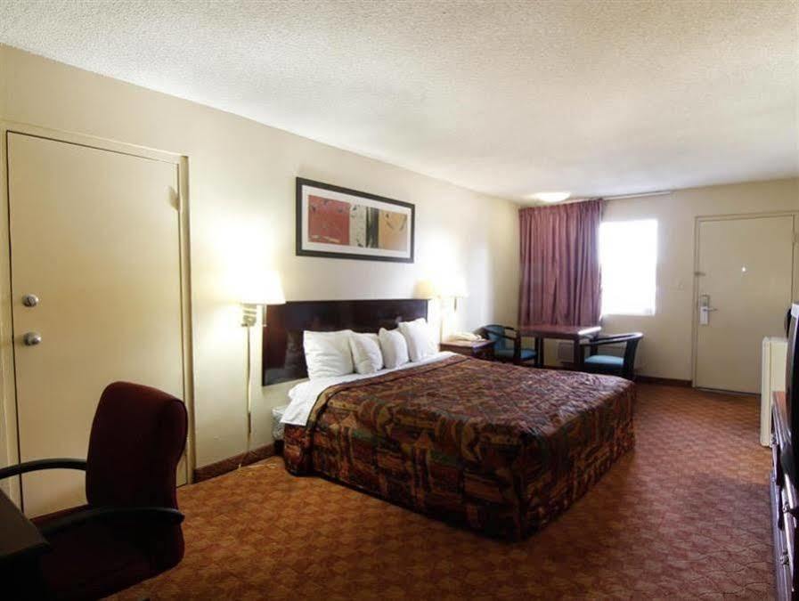 M Star Norfolk Virginia Beach Bagian luar foto