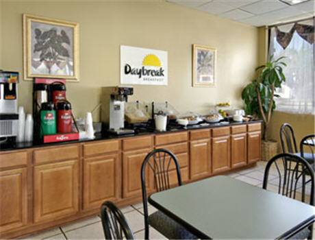 M Star Norfolk Virginia Beach Restoran foto